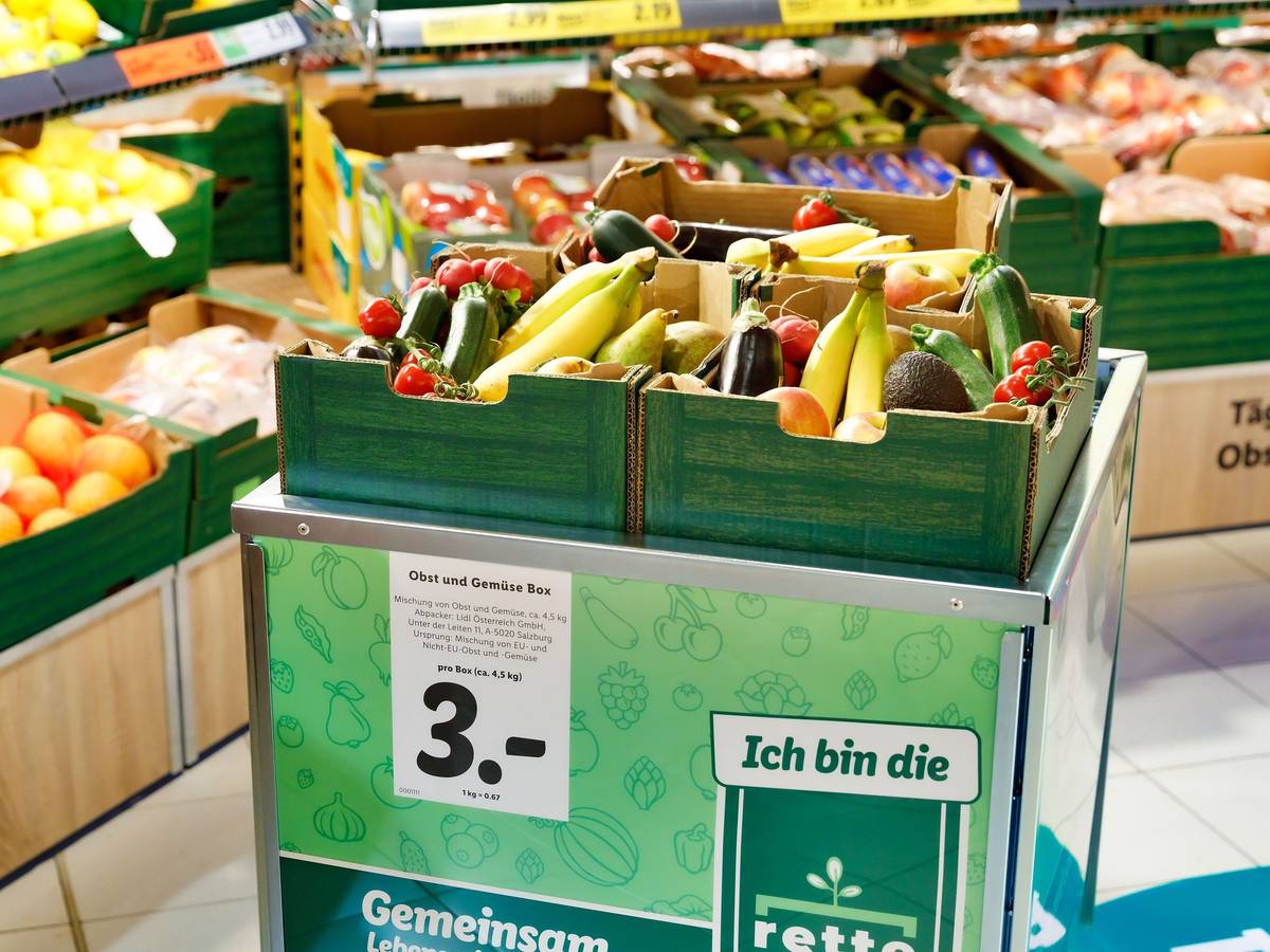 Lidl bietet im Mai diese „Rette mich“-Boxen in vielen deutschen Filialen an, wie hier in Österreich.