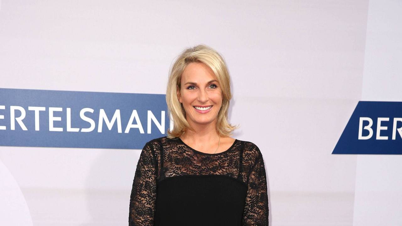 Britt Hagedorn bei der Bertelsmann Party am 8.09.2016 in Berlin Bertelsmann Party 2016 in Berlin PUBLICATIONxINxGERxSUIxAUTxONLY
Britt Hagedorn at the Bertelsmann Party at 8 09 2016 in Berlin Bertelsmann Party 2016 in Berlin