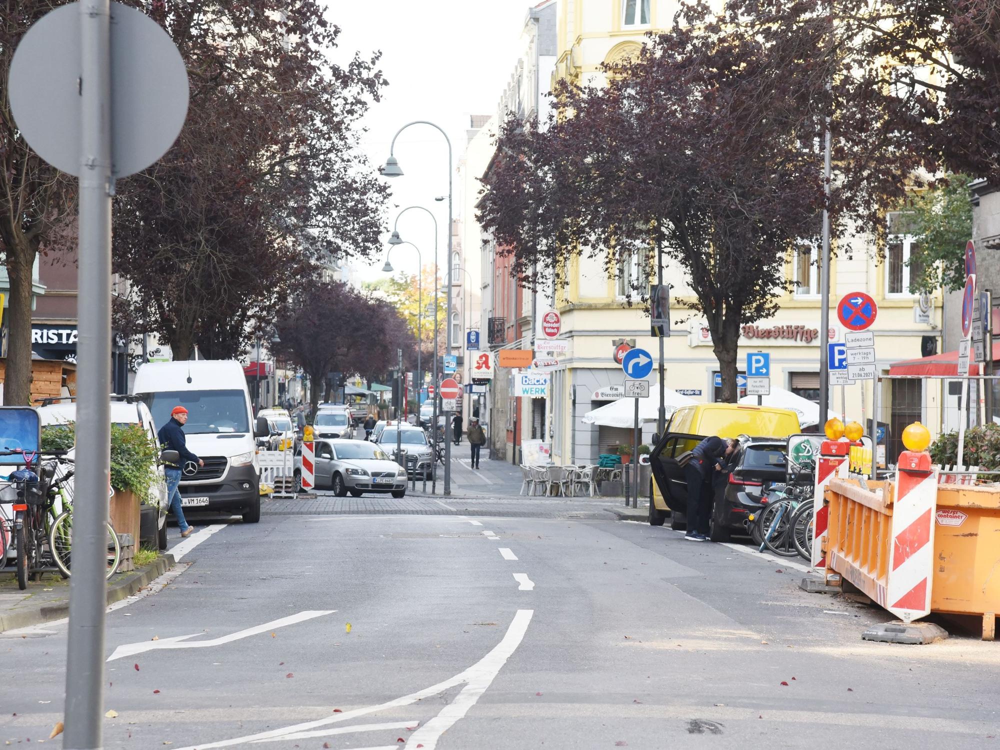 Die Deutzer Freiheit am 18. Oktober 2021.
