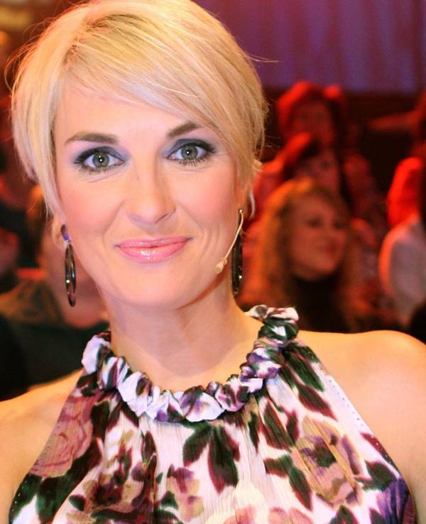 Britt Hagedorn, hier im Dezember 2008, ist zurück im Sat.1-„Frühstücksfernsehen“. Doch was sagen ihre Fans dazu?