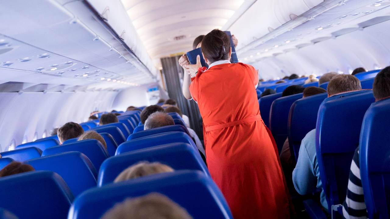 Getränkeservice im Flugzeug