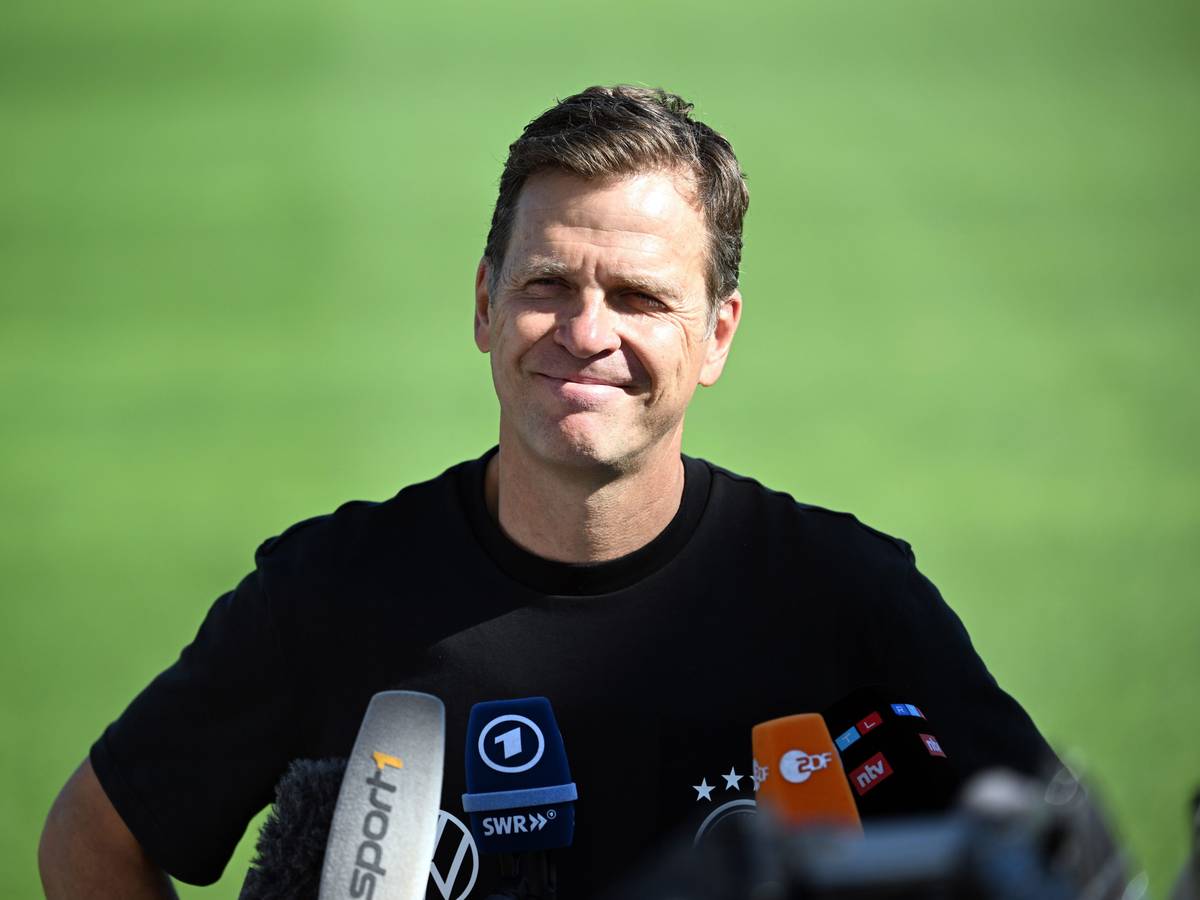 Oliver Bierhoff, Direktor Nationalmannschaften und Akademie, gibt ein Interview.