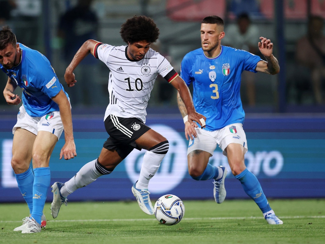 Serge Gnabry setzte sich gegen Bryan Cristante und Cristiano Biraghi durch