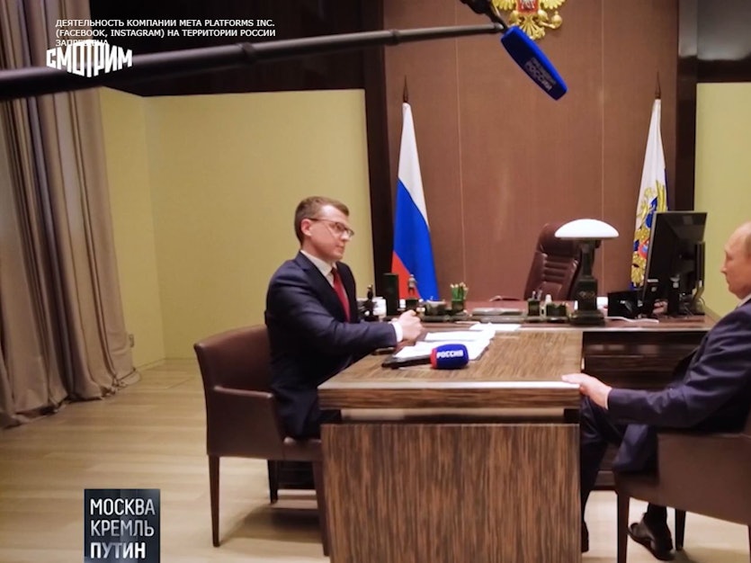 Der russische Präsident Wladimir Putin gibt am 5. Juni ein Interview mit dem Staatssender „Rossija 1“.