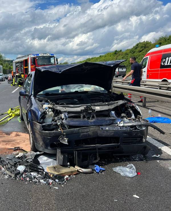 Ein Unfall auf der A3 hat sich am Sonntagnachmittag in Höhe der Anschlussstelle Siebengebirge ereignet. Unser Symbolfoto stammt von einem anderen Einsatz auf der A3.