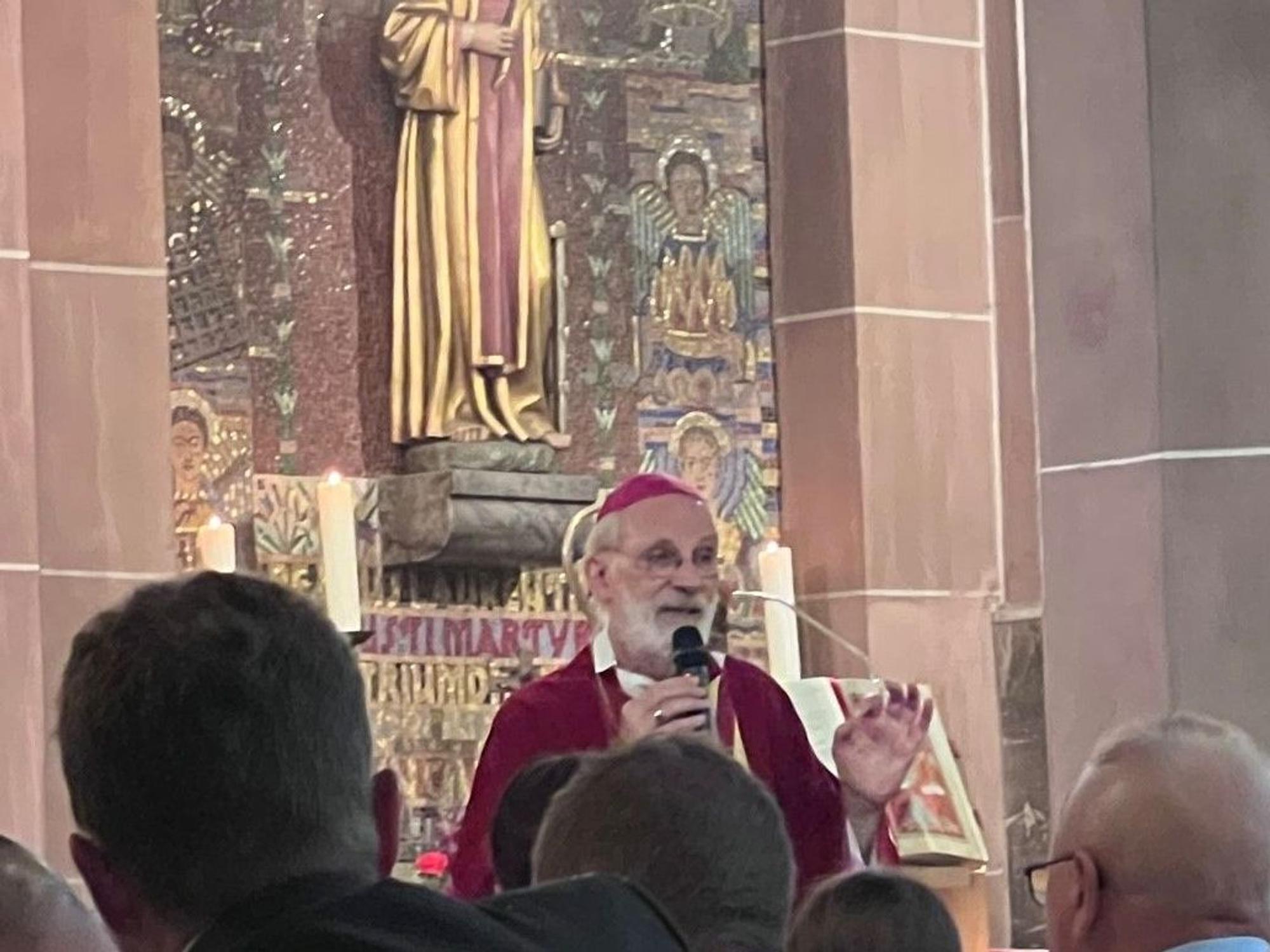 Kölns Weihbischof Ansgar Puff in Bergisch Gladbach am 5. Juni.