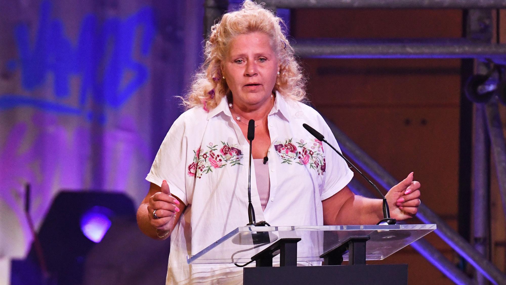 Silvia Wollny, Gewinnerin der Sat.1-Show „Promi Big Brother“ 2018, steht im Studio.