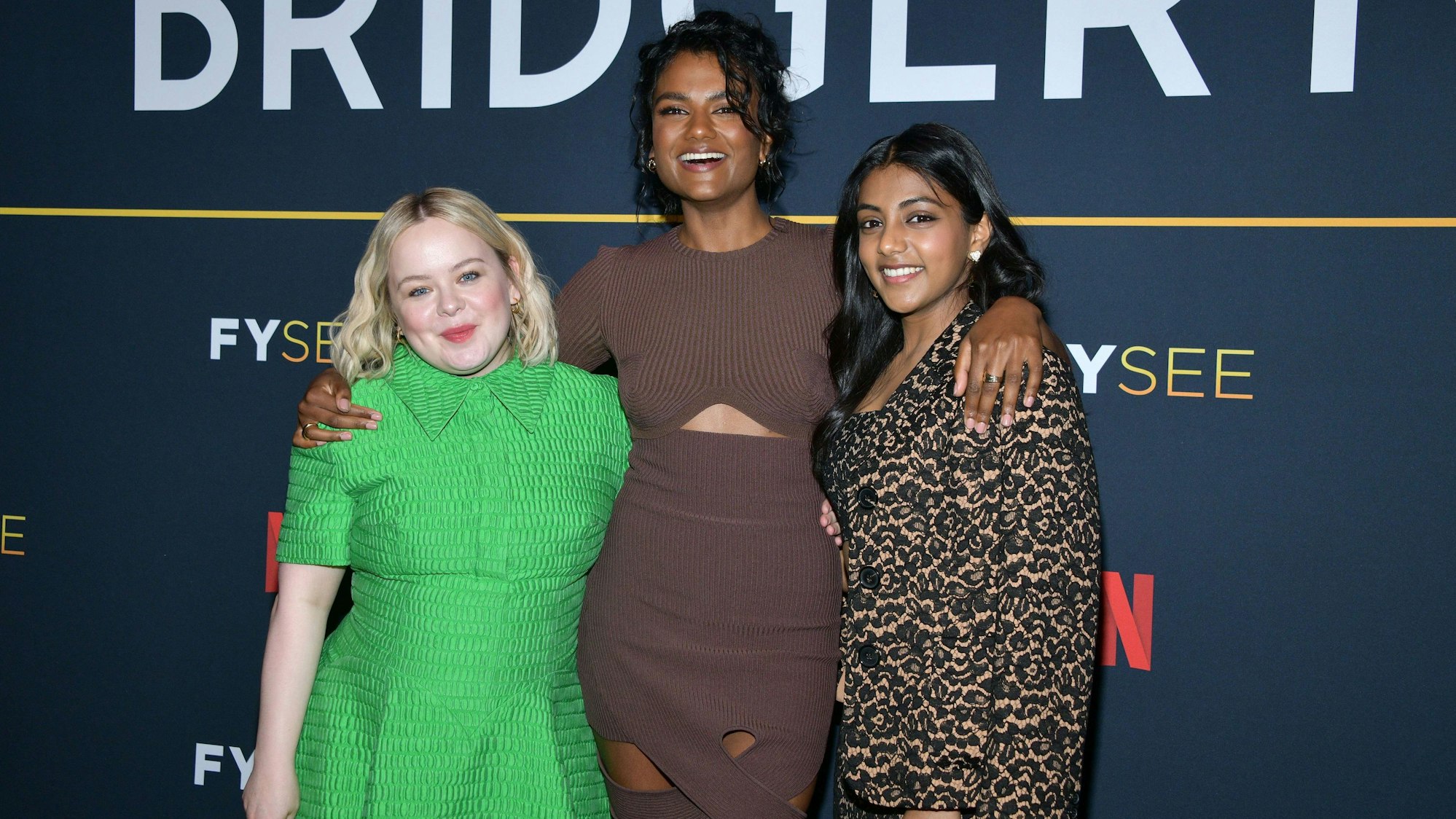 Nicola Coughlan, Simone Ashley und Charithra Chandran (v.l., hier am 15. Mai 2022) gehören zu den Stars der Erfolgs-Serie „Bridgerton“.