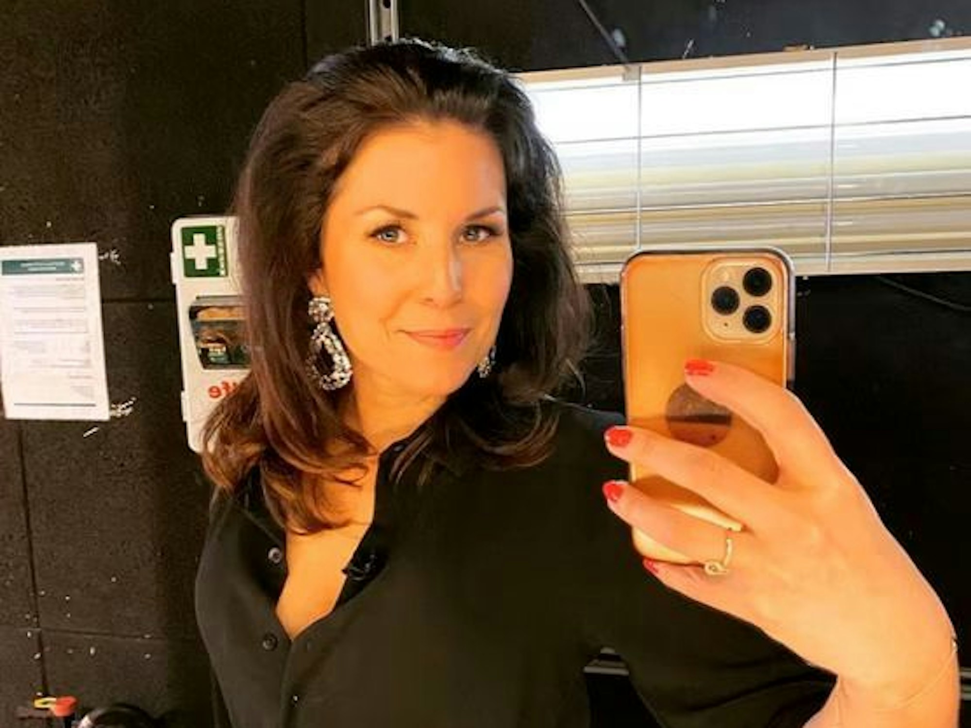 Vanessa Blumhagen, hier auf einem Instagram-Selfie vom 7. Juni 2021, verzauberte ihre Fans mit einem Foto.