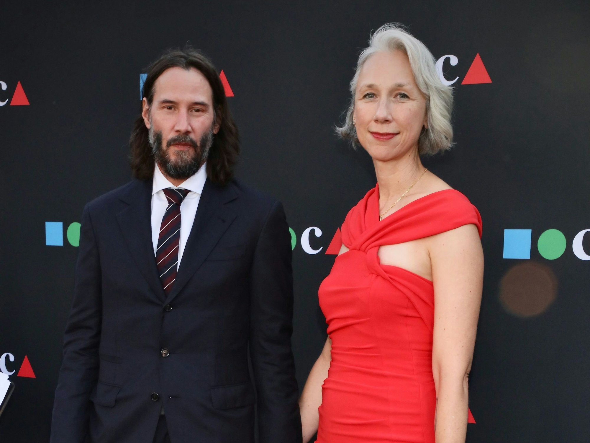 Keanu Reeves mit seiner Lebensgefährtin Alexandra Grant am 4. Juni bei der Gala des „Museum of Contemporary Art“ in Los Angeles.