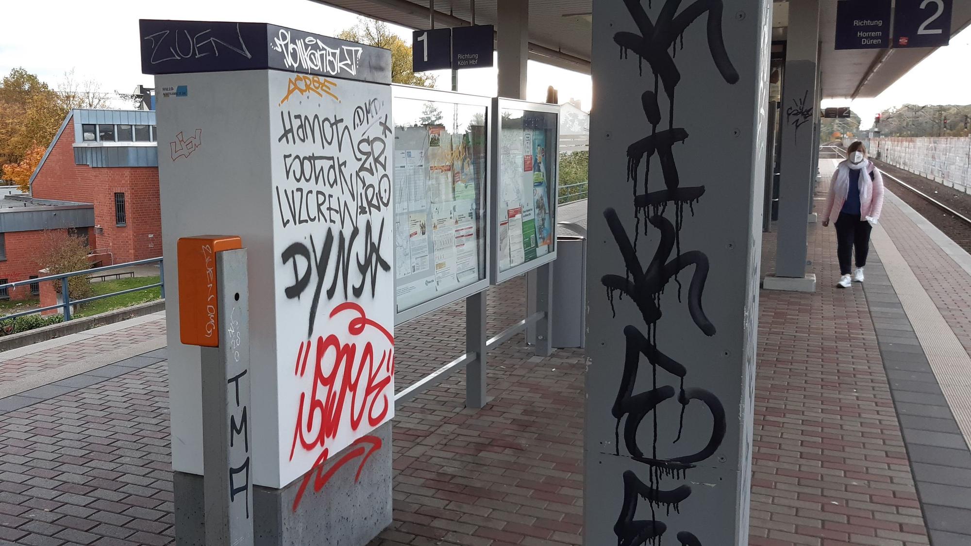 Foto von der Kölner Haltestelle Müngersdorf Technologiepark.