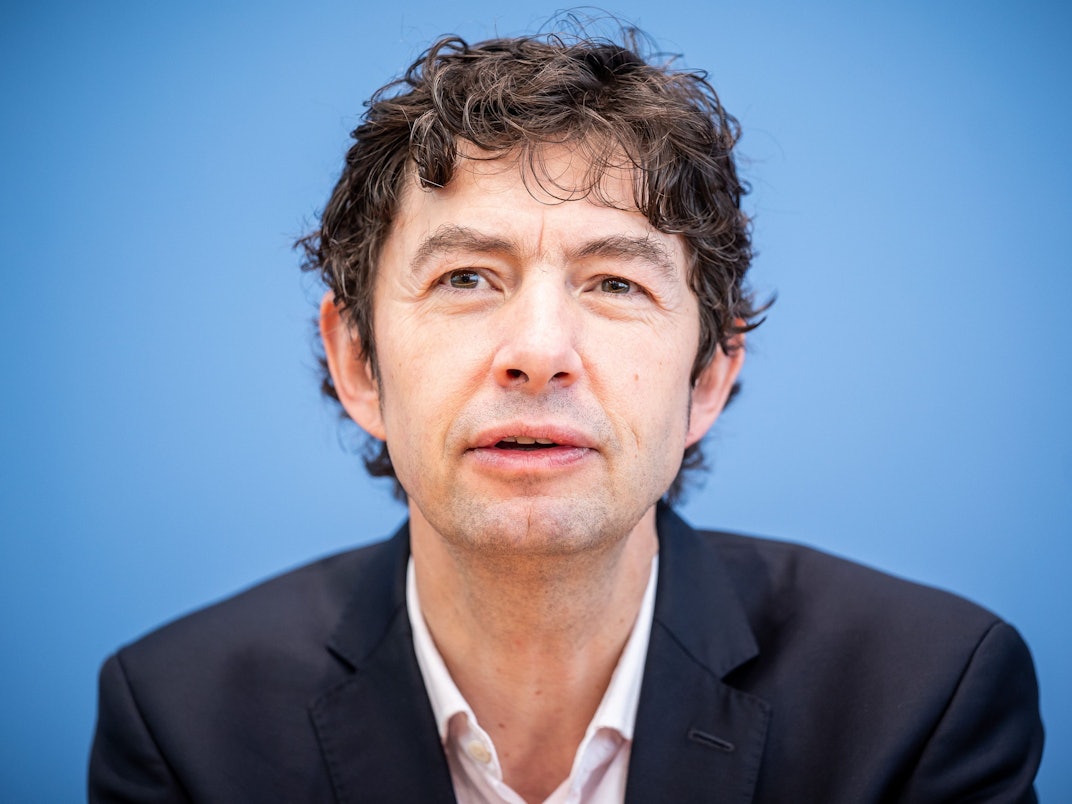 Virologe Christian Drosten spricht über Corona.