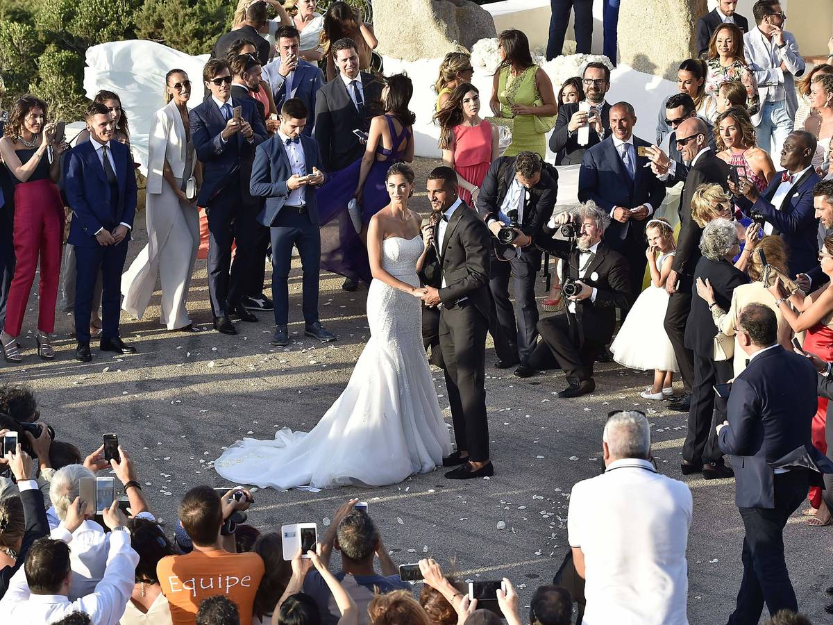 Kevin-Prince Boateng und Melissa Satta Hand in Hand.