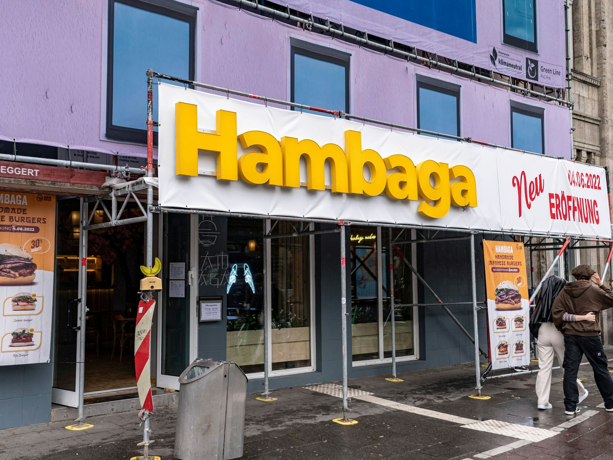 Das Logo des neuen japanischen Burger-Ladens „Hambaga“ in Köln am Neumarkt.