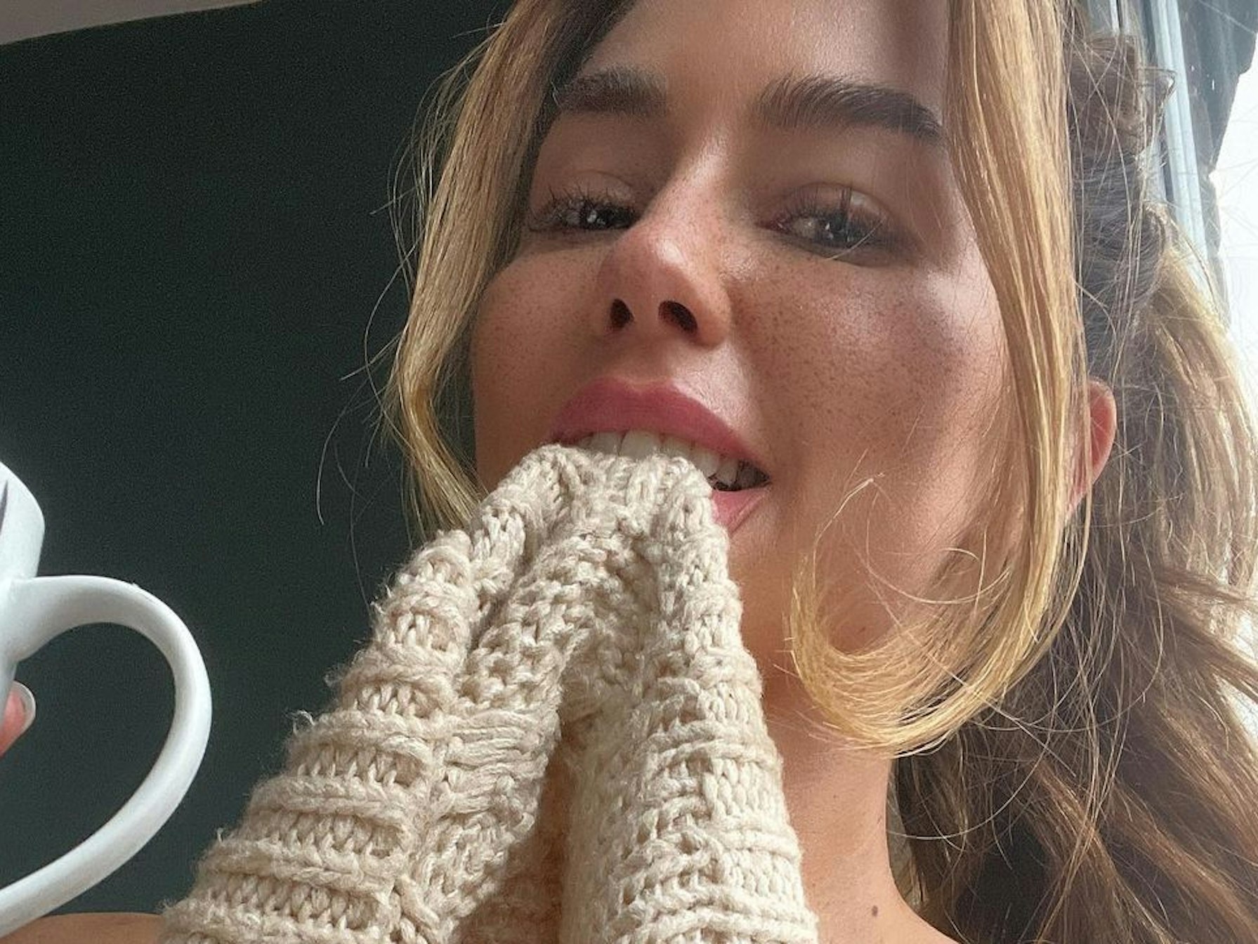 Eliza Rose Watson ist mit mehr als zwei Millionen Instagram-Fans erfolgreich als Influencerin unterwegs. Jetzt stellte sie in einem Video eine legendäre Film-Szene nach.
Foto am 10.06.2022 von Anton Kostudis von instagram.com/elizarosewatson zum Zweck der Berichterstattung heruntergeladen.