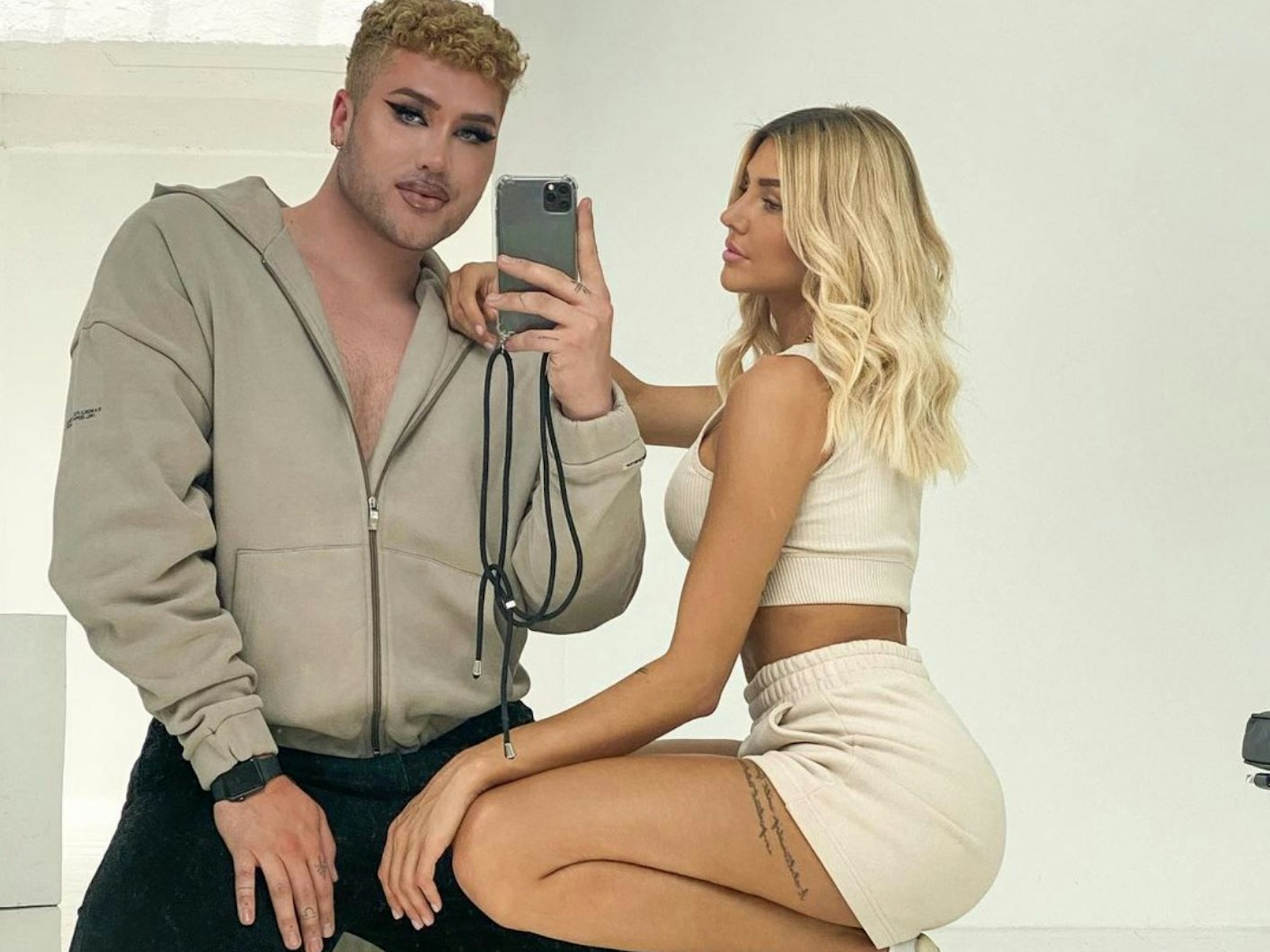 Das Instagram-Selfie vom 22. Mai 2021 zeigt den Influencer David Lovric gemeinsam mit Gerda Lewis.