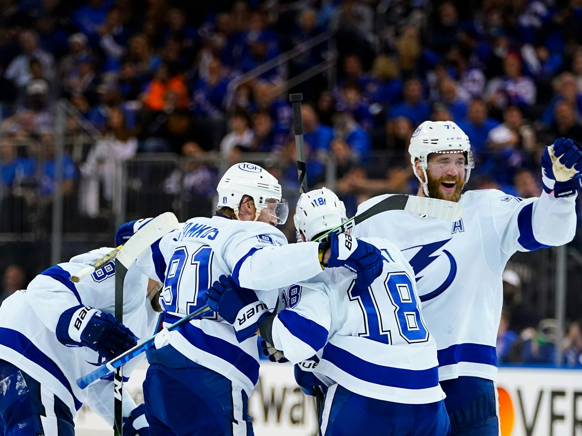 Jubel bei den Spielern von Tampa Bay Lightning.