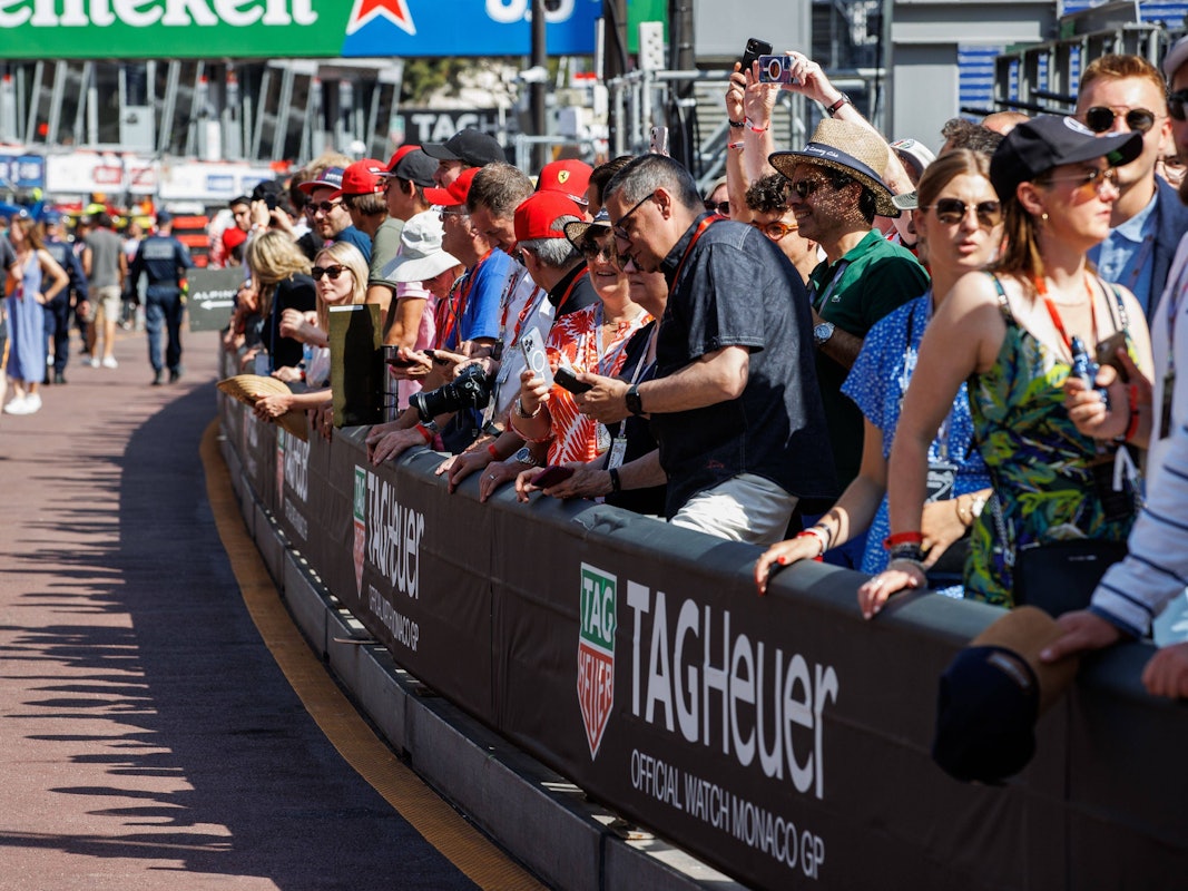Paddock Gäste dürfen beim Großen Preis von Monaco die Boxengasse besuchen.