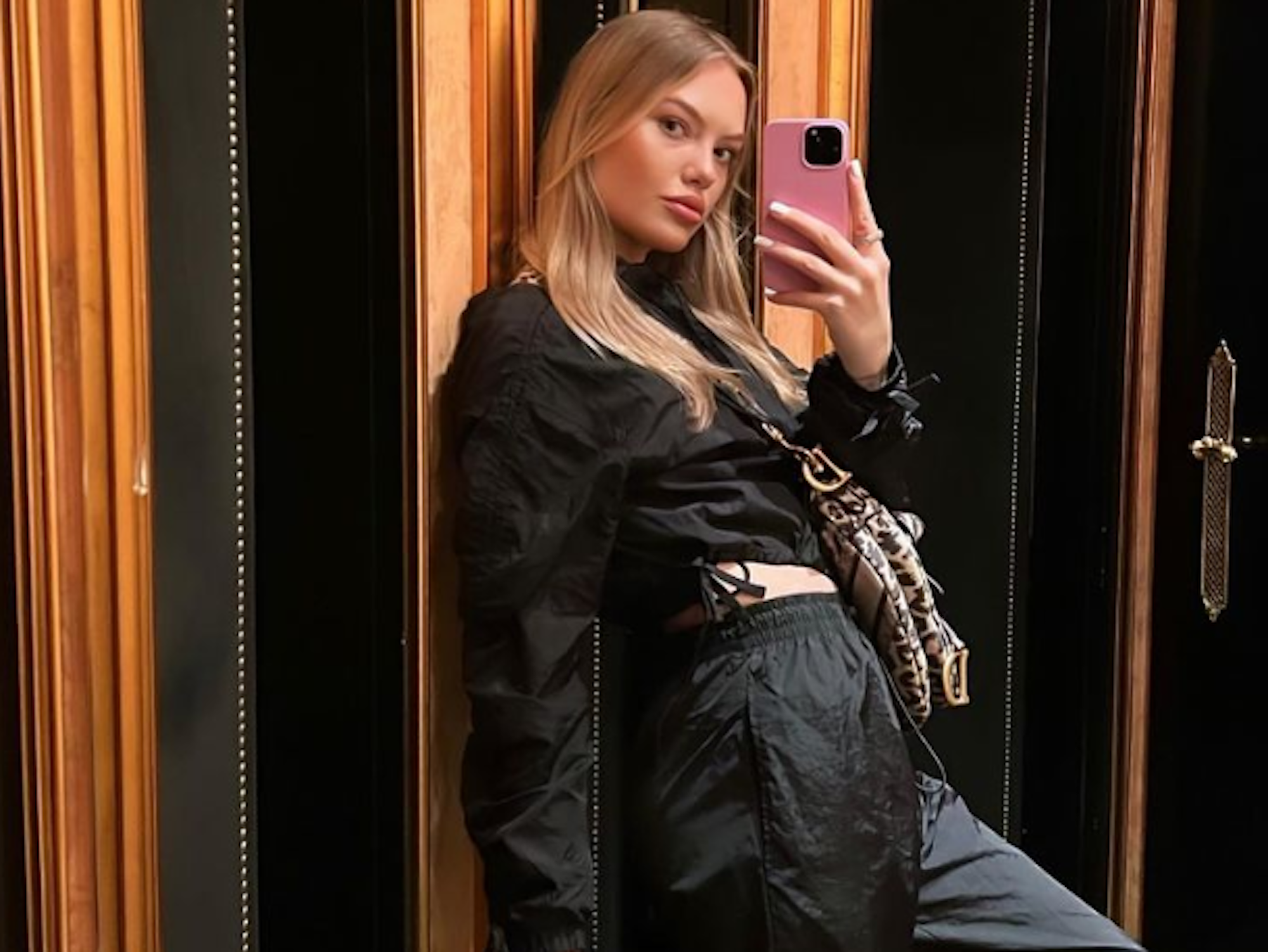 Cheyenne Ochsenknecht posiert auf ihrem Instagram-Kanal