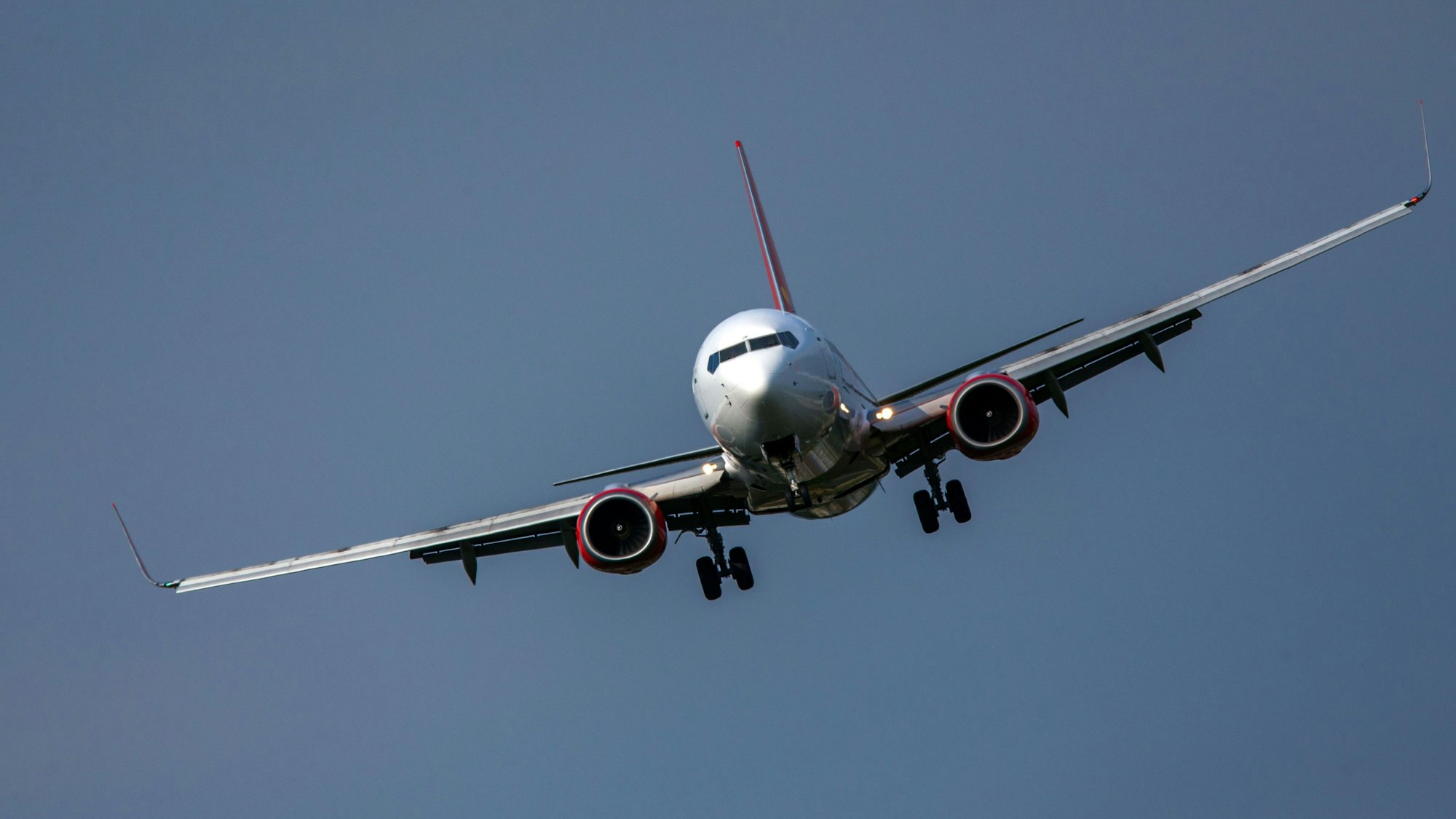 Der Corendon-Flieger (hier ein Symbolfoto) musste ungeplant in Basel landen.
