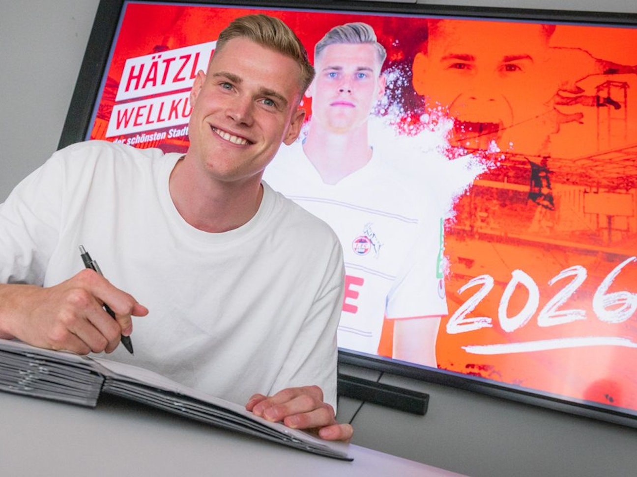Steffen Tigges bei seiner Vorstellung beim 1. FC Köln.