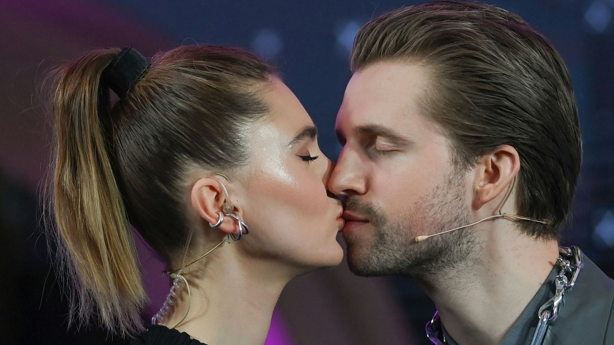 Steffi und Marcus bei den About You Awards 2021 in Berlin. Fans spekulieren über eine mögliche Trennung der beiden.