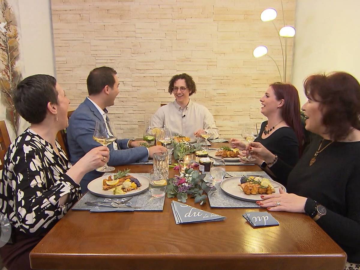„Chaos ist ausgebrochen“: „Gechillter“ Thomas gerät beim „Perfekten Dinner“ ins Schwitzen