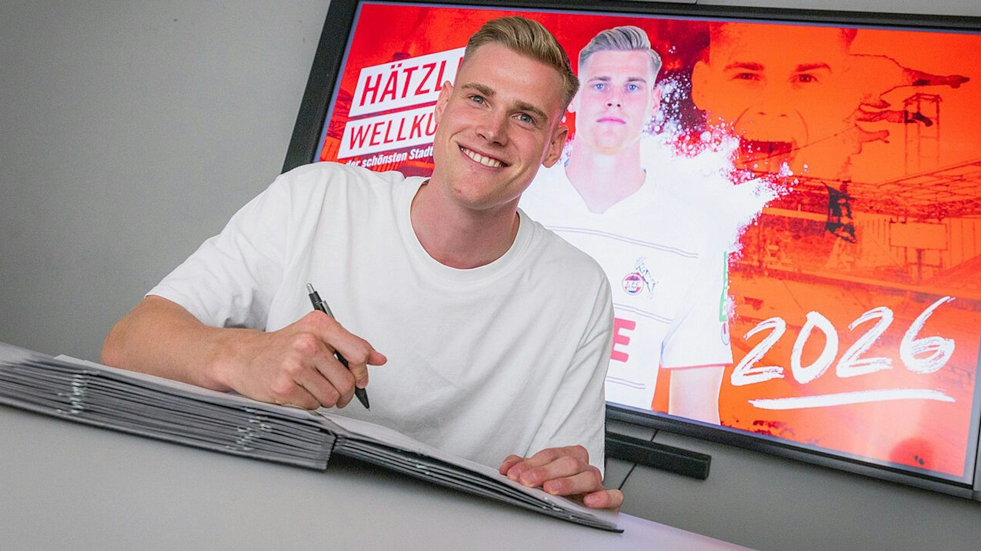 Steffen Tigges hat beim 1. FC Köln bis 2026 unterschrieben.