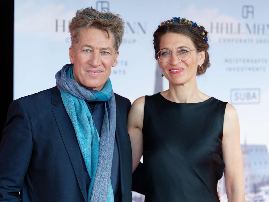 Der Schauspieler Tobias Moretti und seine Frau Julia Moretti kommen zur Verleihung der Europäischen Kulturpreise.