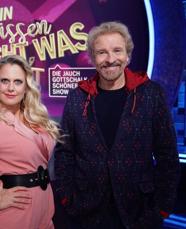 Barbara Schöneberger, Günther Jauch (l.) und Thomas Gottschalk.
Die Verwendung des sendungsbezogenen Materials ist nur mit dem Hinweis und Verlinkung auf RTL+ gestattet.