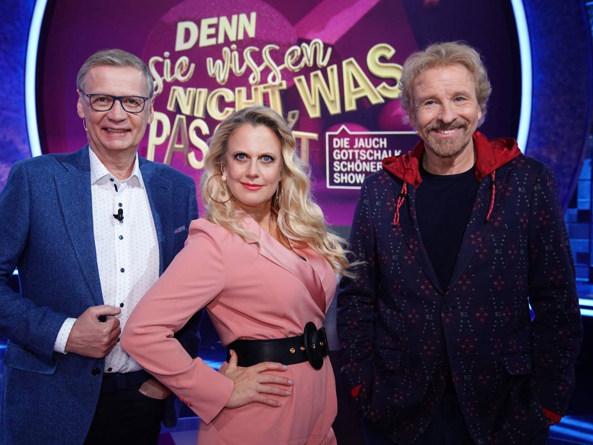Barbara Schöneberger, Günther Jauch (l.) und Thomas Gottschalk.
Die Verwendung des sendungsbezogenen Materials ist nur mit dem Hinweis und Verlinkung auf RTL+ gestattet.