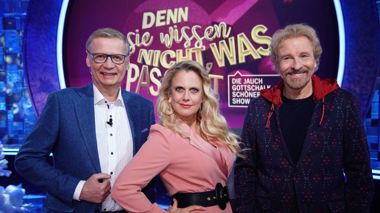 Barbara Schöneberger, Günther Jauch (l.) und Thomas Gottschalk.
Die Verwendung des sendungsbezogenen Materials ist nur mit dem Hinweis und Verlinkung auf RTL+ gestattet.
