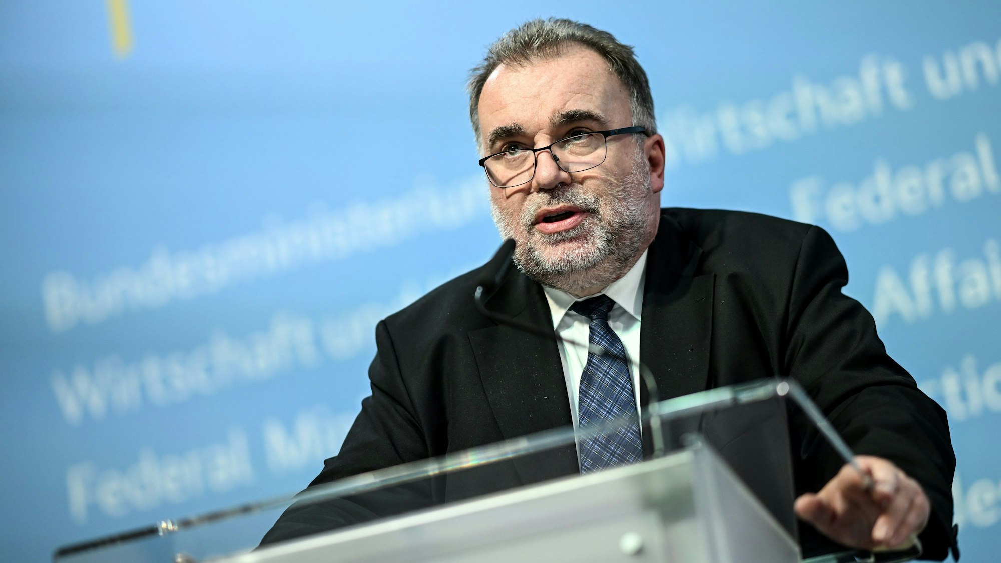 Die aktuelle Corona-Politik macht den BDI-Chef Siegfried Russwurm „fassungslos.“ Auf dem Foto ist er Anfang Juni auf der Standortkonferenz des Wirtschaftsministeriums in Berlin zu sehen.