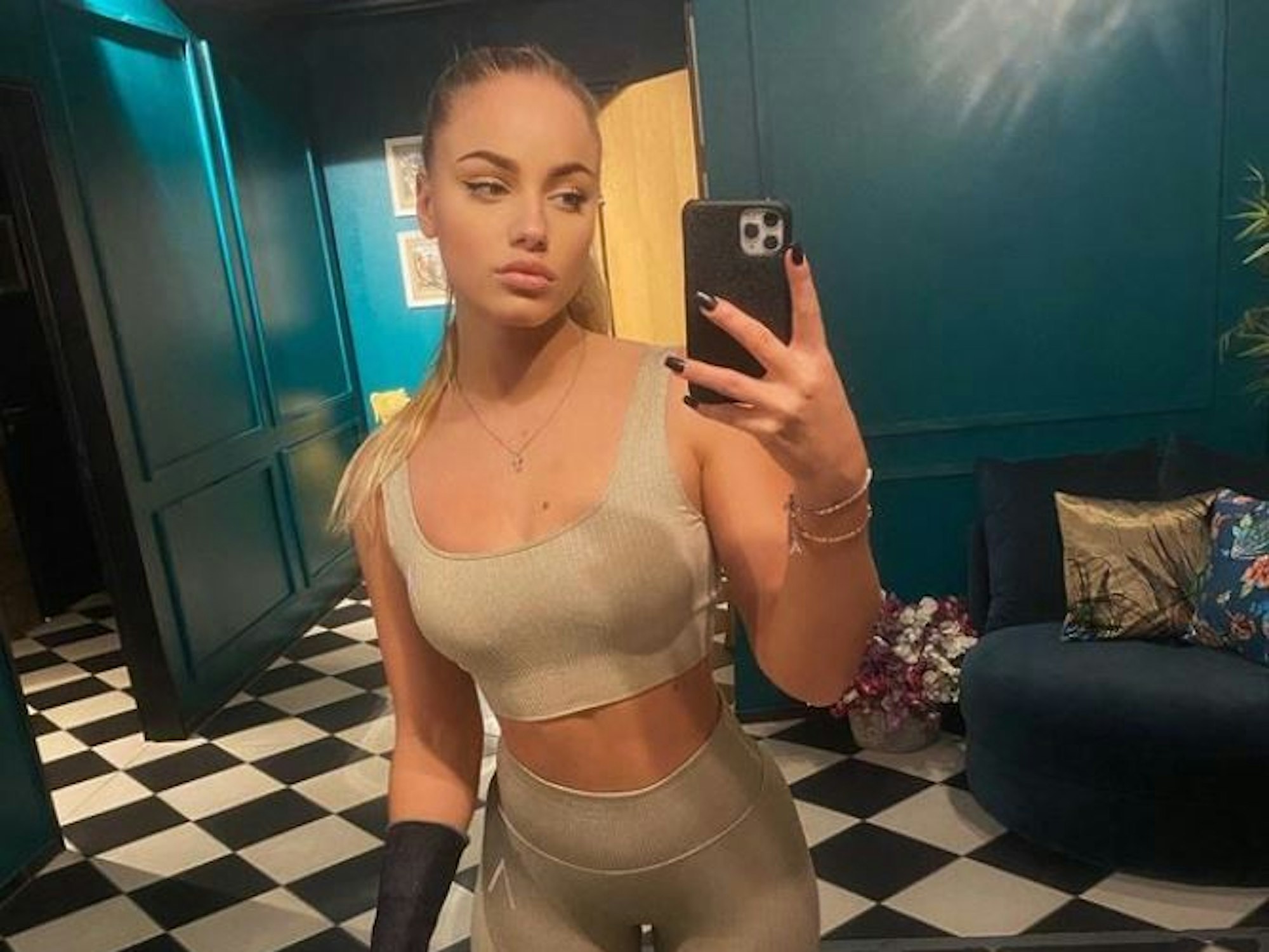 Fußballerin Ana Maria Markovic postete dieses Selfie am 21. November 2020 auf ihrem Instagram-Account @anamxrkovic. Screenshot aufgenommen am 20. Juni 2022