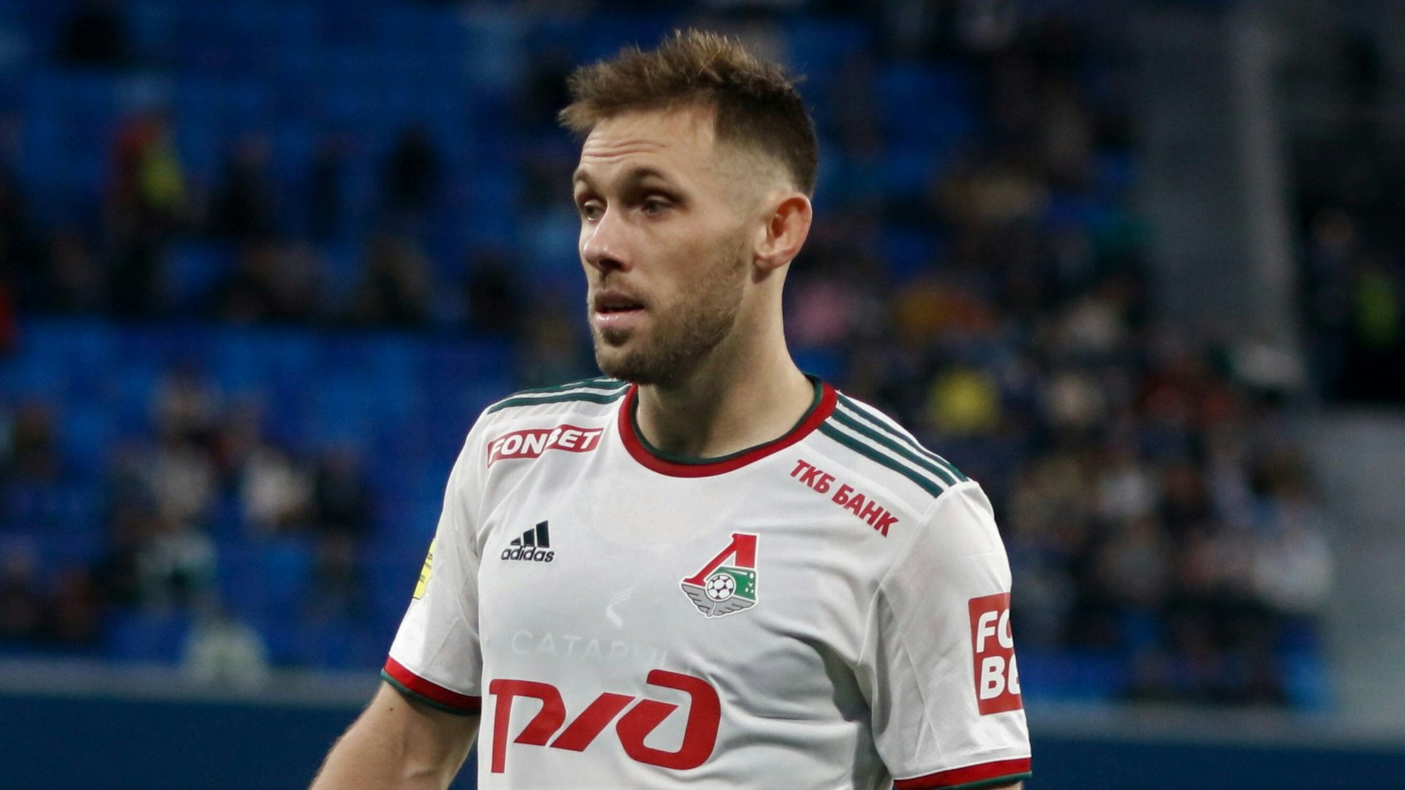 Maciej Rybus geht im Spiel von Lokomotive Moskau gegen Zenit St. Petersburg vom Platz. Nach dem Wechsel innerhalb der Liga muss er auf seine WM-Teilnahme verzichten.