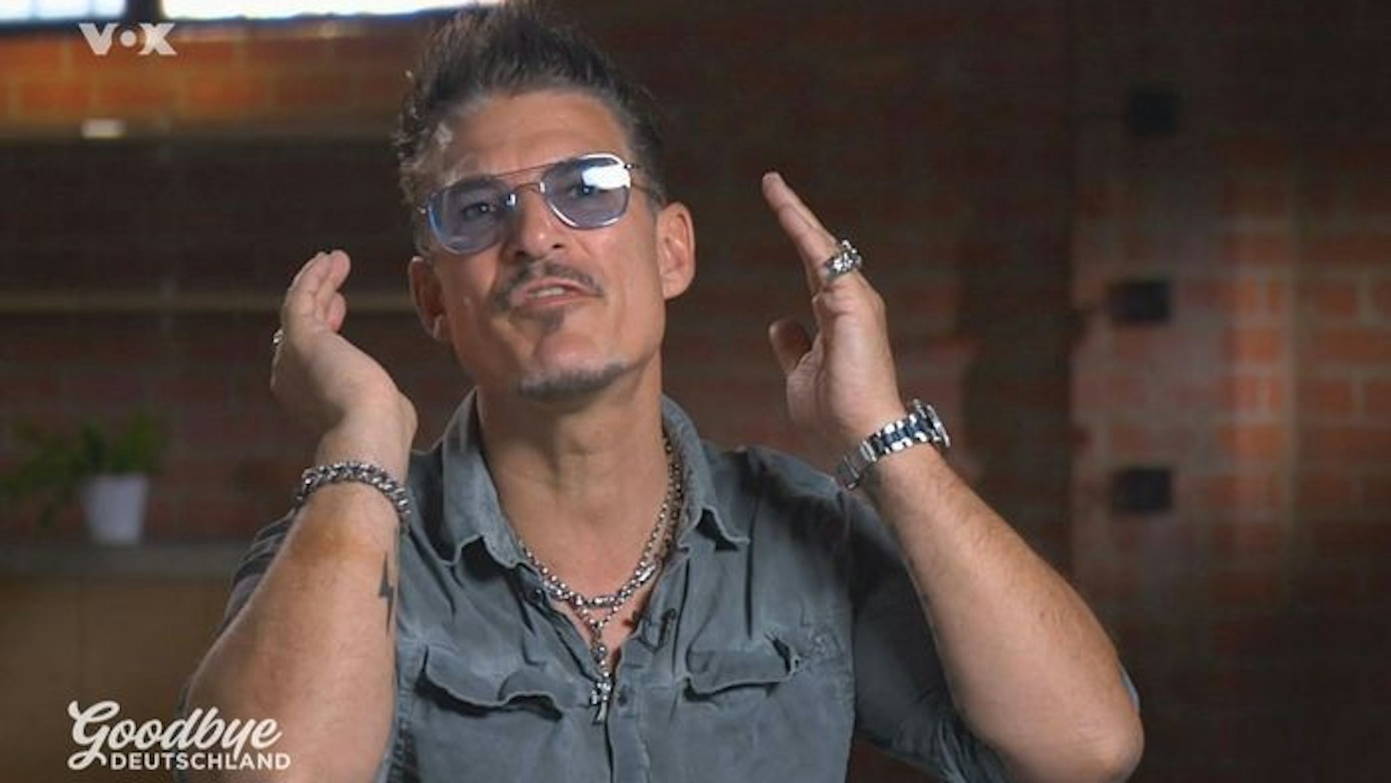Chris Töpperwien bei „Goodbye Deutschland“.