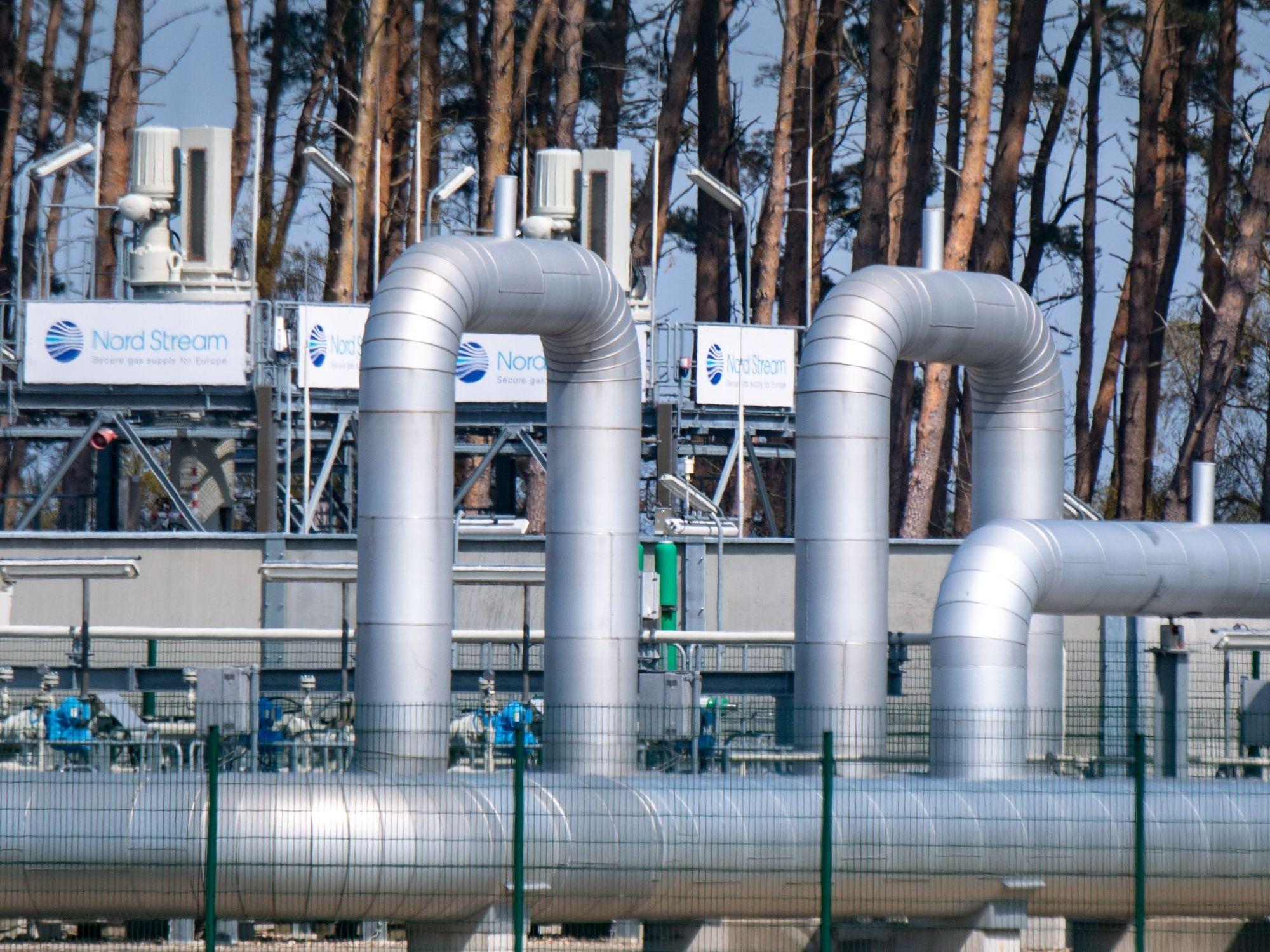 Blick auf Rohrsysteme und Absperrvorrichtungen in der Gasempfangsstation der Ostseepipeline Nord Stream 1 und der Übernahmestation der Ferngasleitung OPAL (Ostsee-Pipeline-Anbindungsleitung). Das Foto wurde am 27.04.2022 aufgenommen.