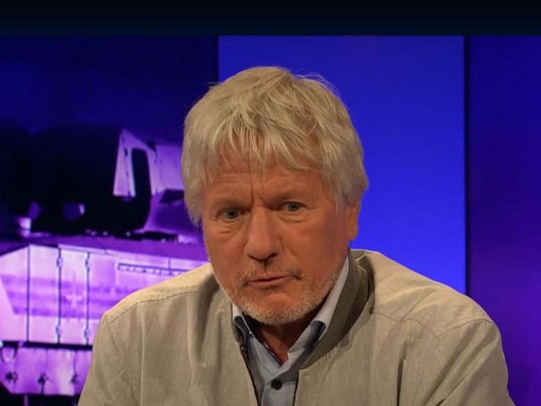 Der Kölner Kabarettist Jürgen Becker bei der ARD-Sendung „maischberger. die woche“.