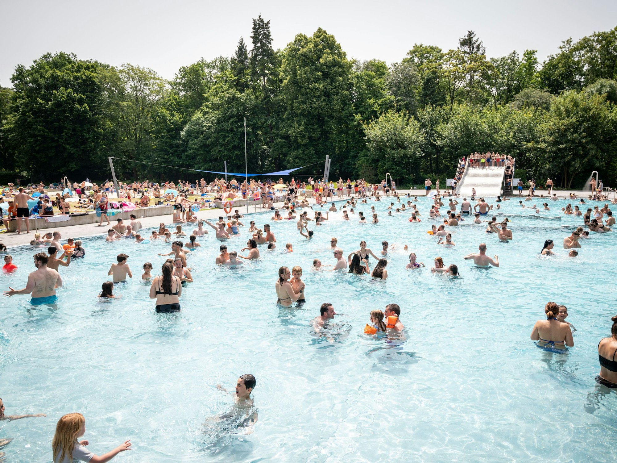 Das Müngersdorferer Stadionbad am 18. Juni 2022.