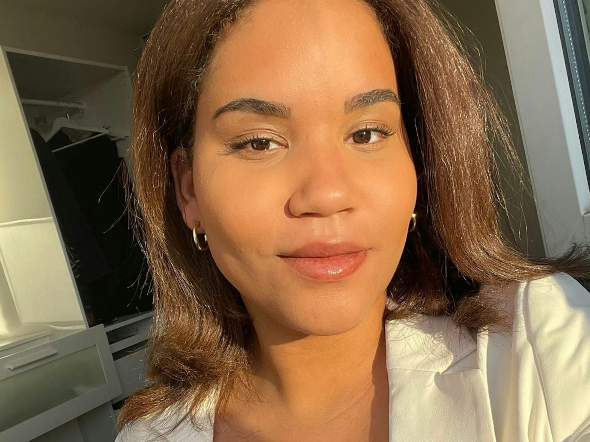 Raffaela W. schaut für ein Selfie in die Kamera. Sie kämpft für ihren Vater aus Köln.