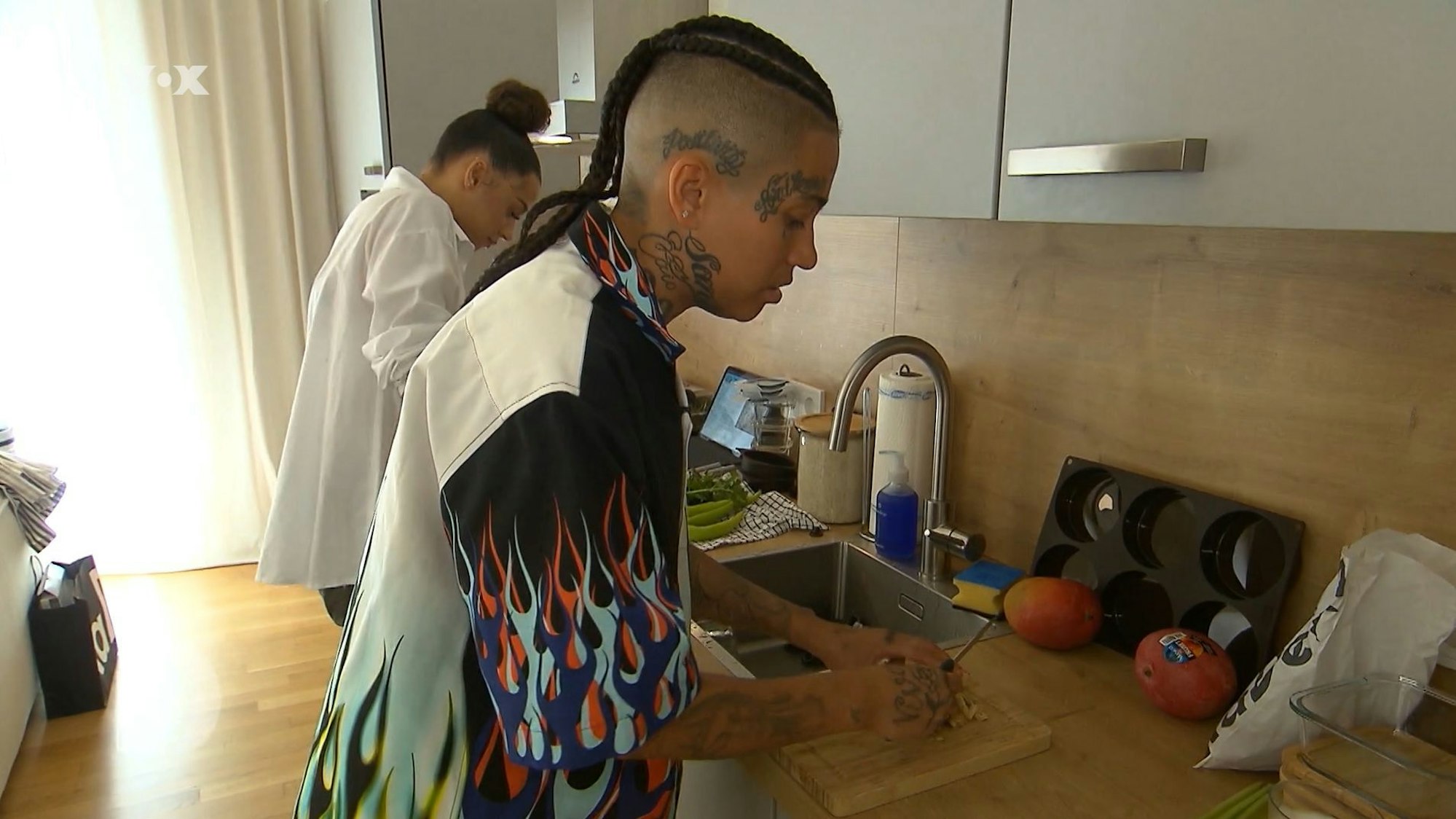 Vox-Gastgeber Steph bekommt an Tag 5 Kochnachhilfe von Ex-Freundin Melissa.