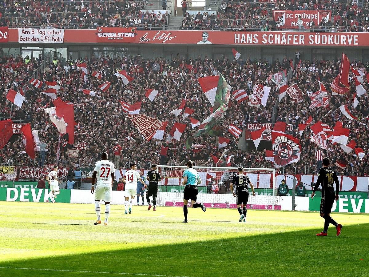 Spielszene aus dem Bundesliga-Duell zwischen dem 1. FC Köln und Mainz 05
