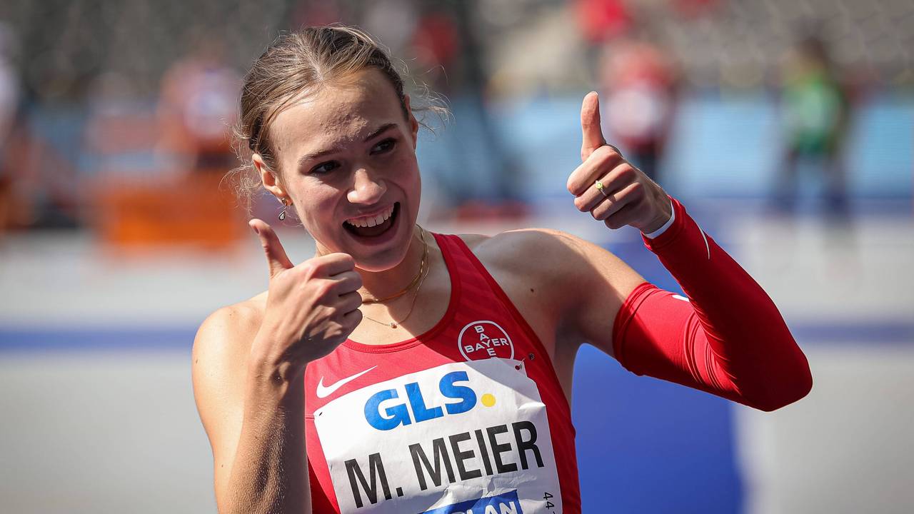 Marlene Meier (TSV Bayer 04 Leverkusen) freut sich über ihre neu persönliche Bestzeit über 100 Meter Hürden.