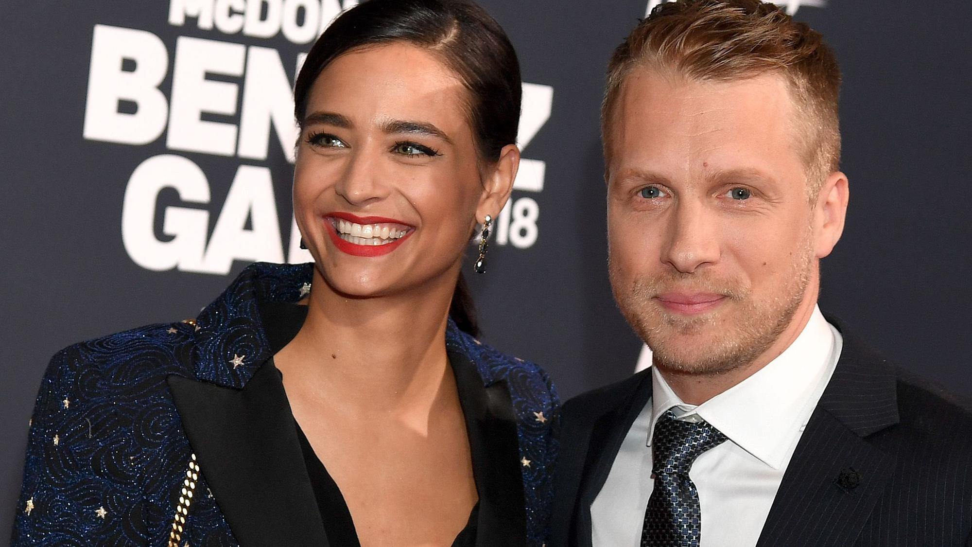 Amira Pocher, hier im November 2018 mit Ehemann Oliver, packte am vergangenen Montag (18. Juli 2022) bei „Mein Mann kann“ (Sat.1) eine skurrile Anekdote über ihren Gatten aus.