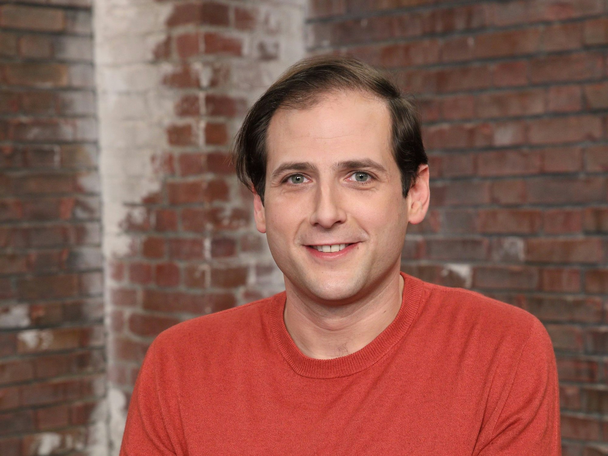 „Bares für Rares“-Händler Julian Schmitz-Avila ist durch die ZDF-Sendung deutschlandweit bekannt geworden.