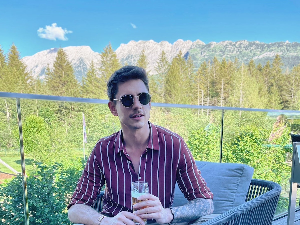 Ex-„Big Brother“-Teilnehmer Pat Ende Juni 2022 in Österreich. Der Influencer verschwieg seine Homosexualität viele Jahre vor seiner Familie.