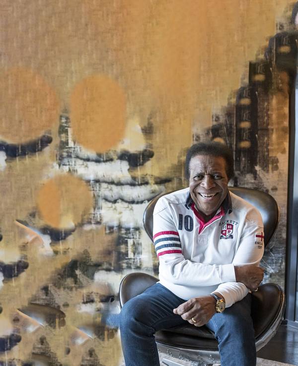 Interview mit Roberto Blanco im Kaminzimmer des Savoy Hotels in der Kölner Innenstadt.