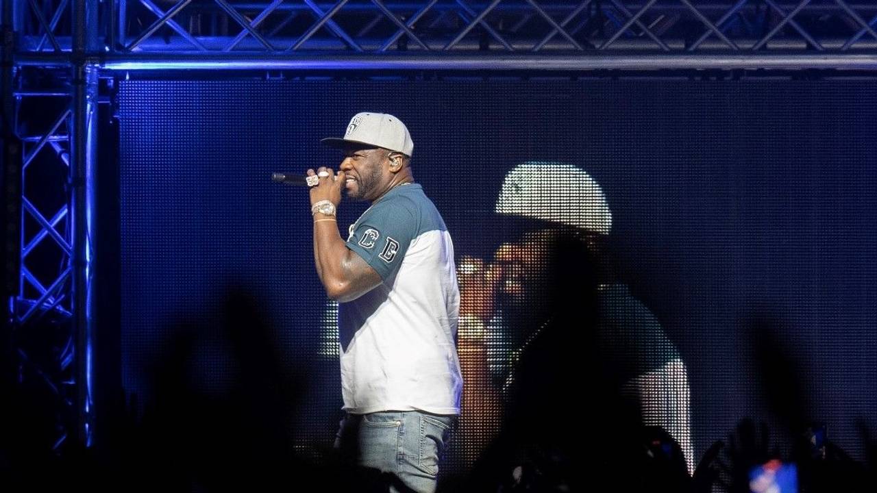 Rapper 50 Cent auf einem Konzert.