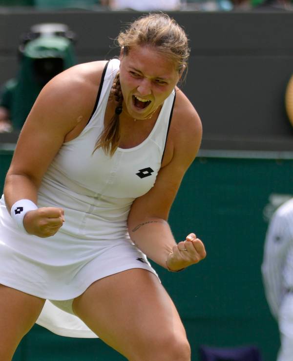 Jule Niemeier jubelt über ihren Sieg gegen Anett Kontaveit.