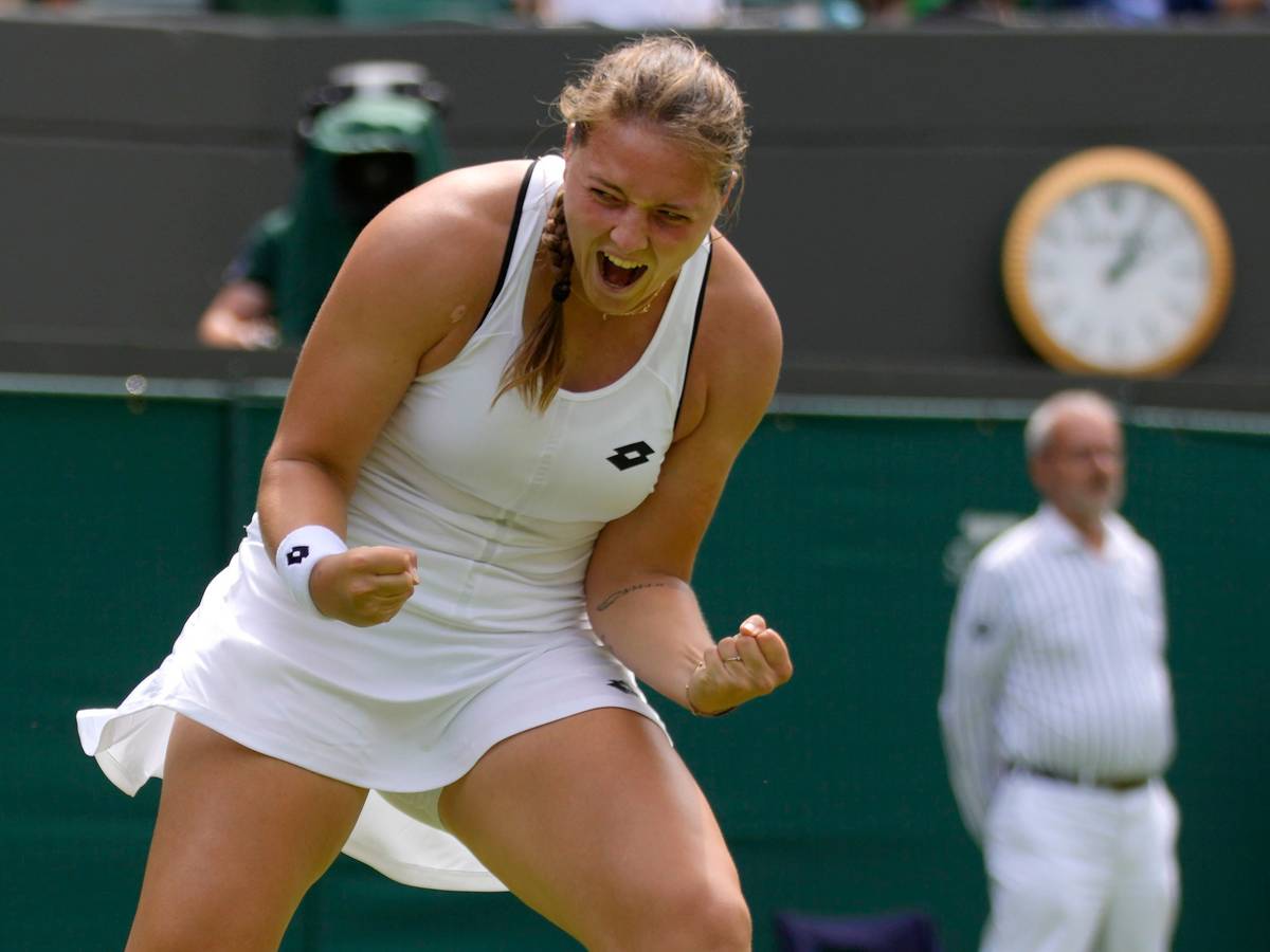 Jule Niemeier jubelt über ihren Sieg gegen Anett Kontaveit.